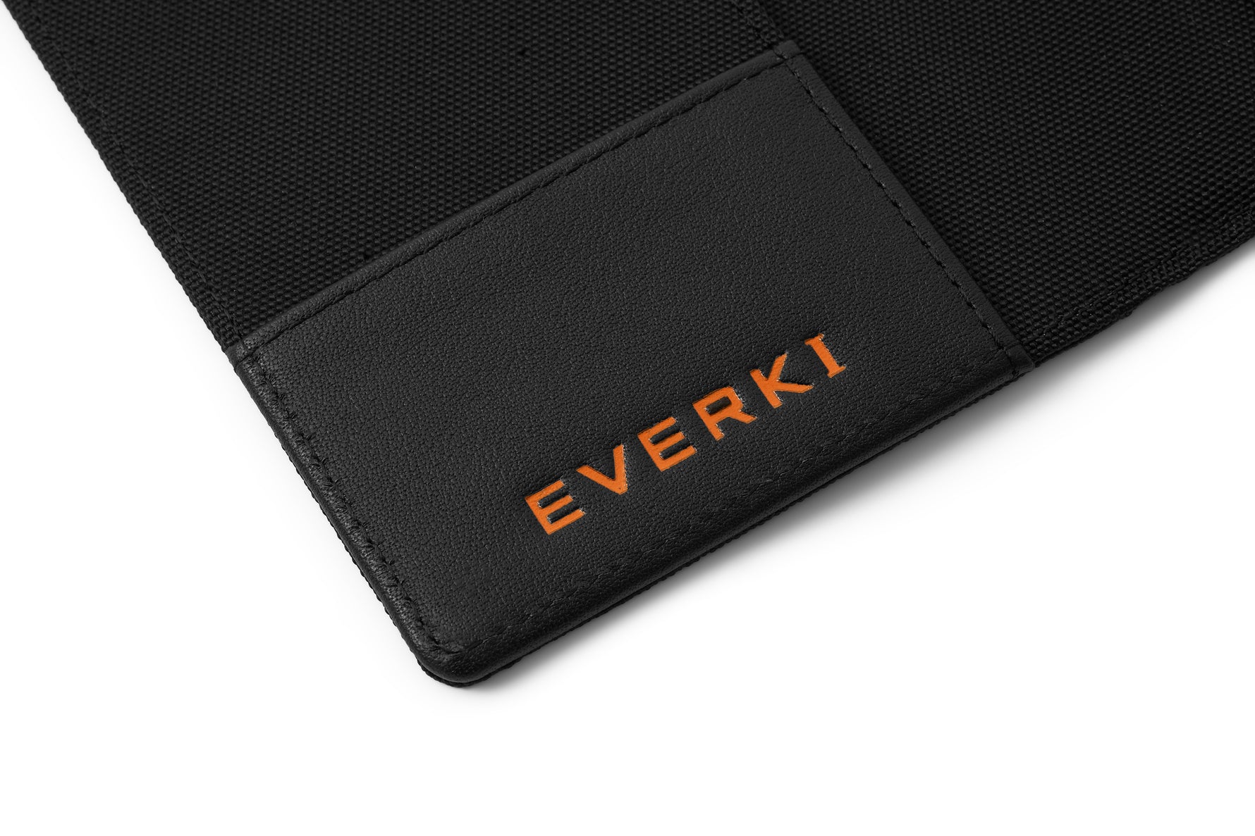 Everki EKW230 RFID Passport Wallet - image 3