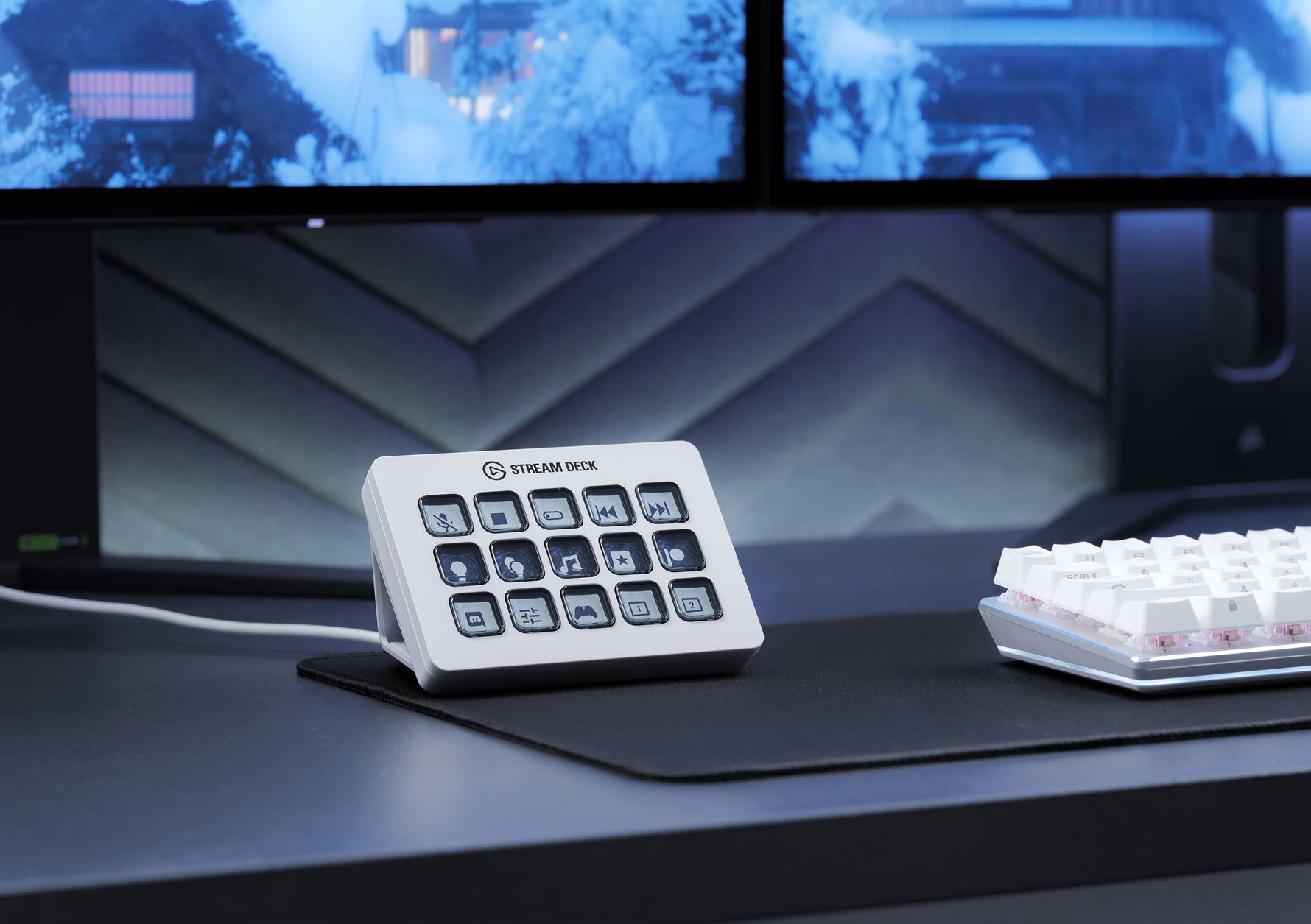 Elgato Stream Deck MK.2 White 15-Key LCD Controller - 10GBA9911