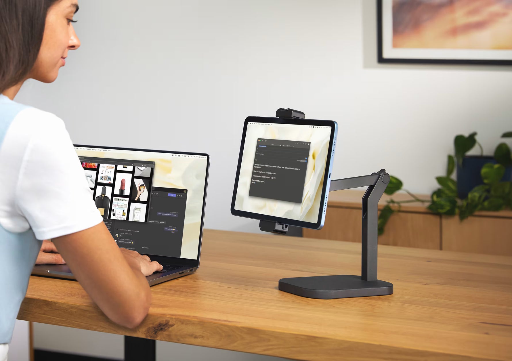 Elgato Wave Desk Stand Adjustable Desktop Mount - 10AAU9901